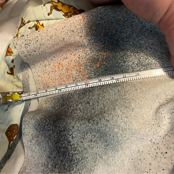 Mens Lululemon Multicolor Green Orange Lined Workout Running Shorts Medium 6” - Picture 7 of 8